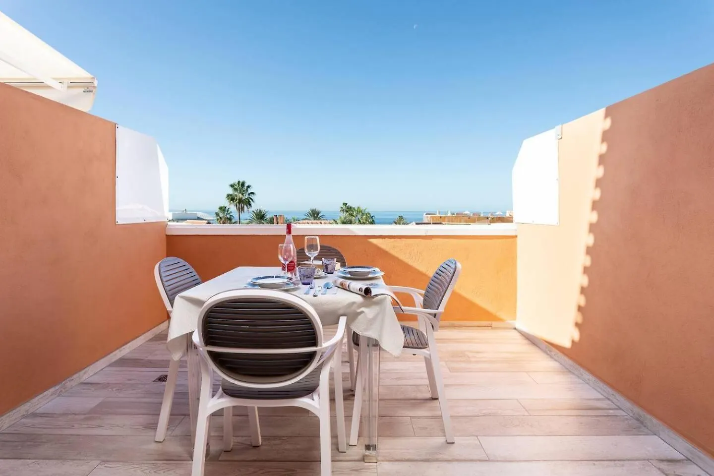 פלאייה דה לאס אמריקס Tenerife Royal Gardens 23 - One Bed דירה פלאייה דה לאס אמריקס